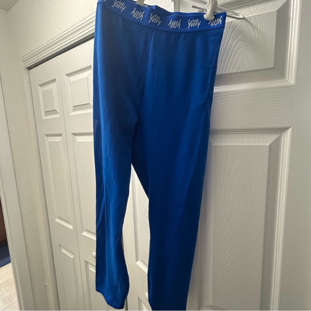 YITTY Vibrant Blue Leggings